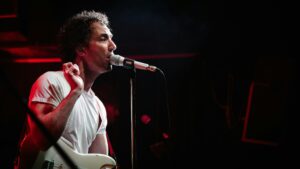 Springsteen giving voice to the spirit of giving